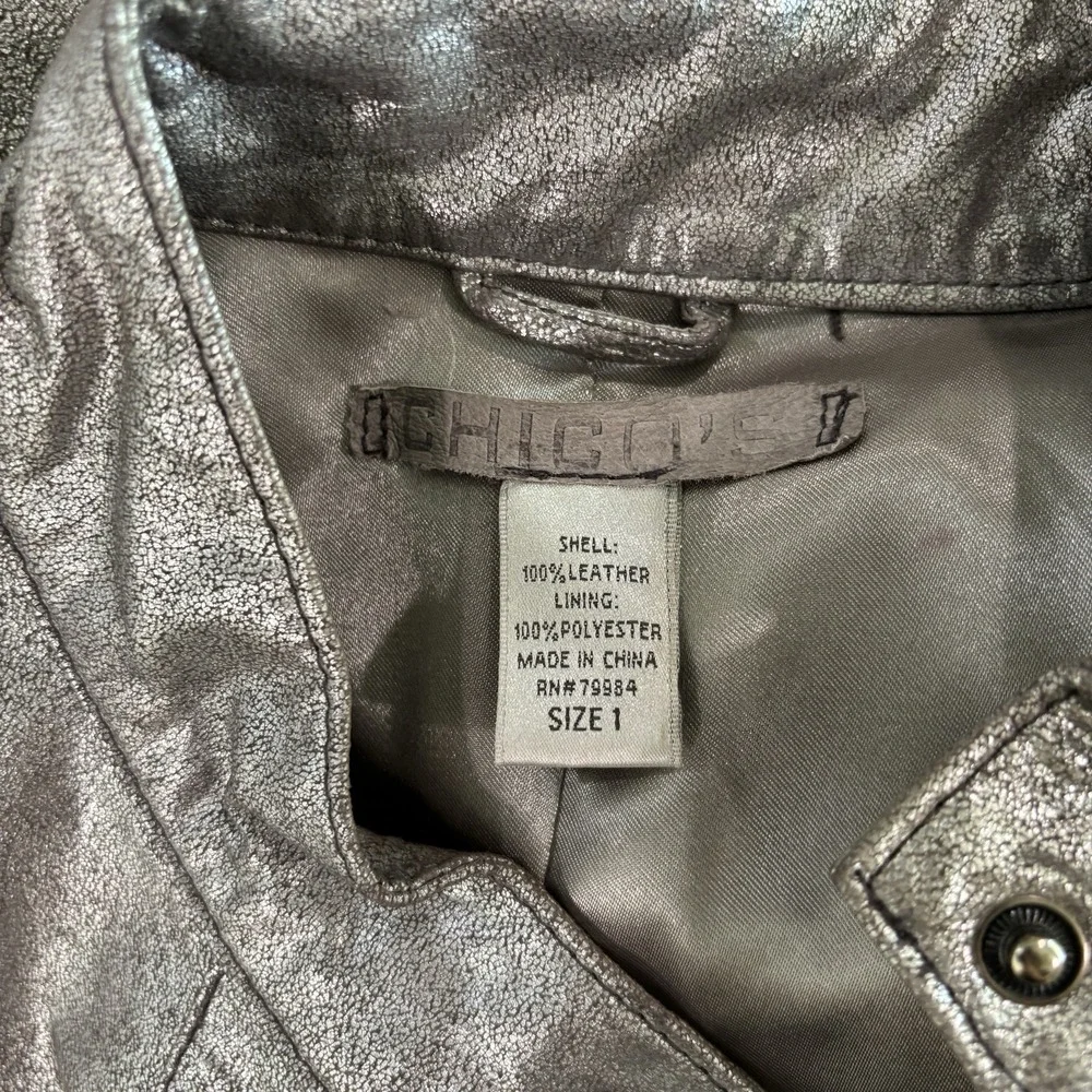 Chico's Lavish Luster Metallic Silver Leather Motorcycle‎ Jacket Sz 1 Medium Y2K